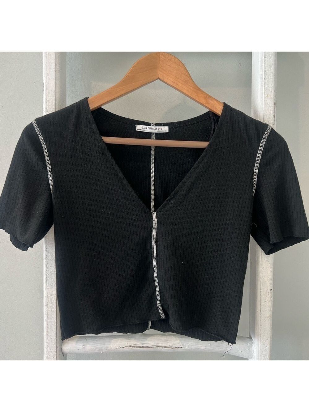 ZARA Trafaluc black exposed seam boho Vneck crop top size small